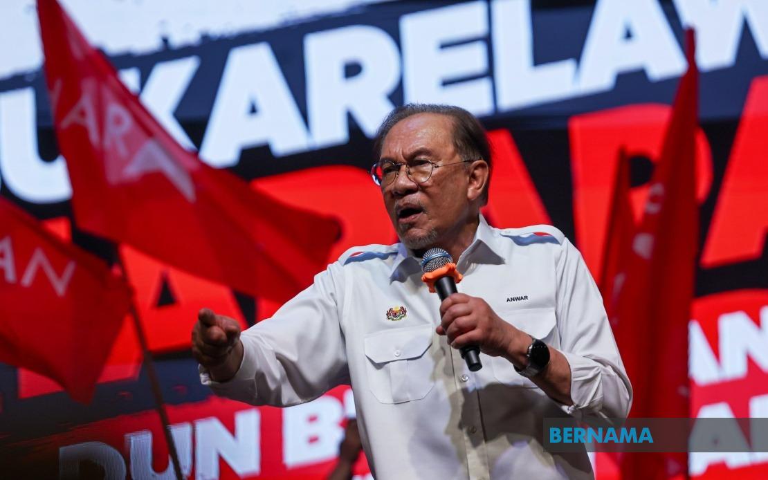 DAP Respects Malay Rights, Anwar Says as PM Defends Inclusive Government
