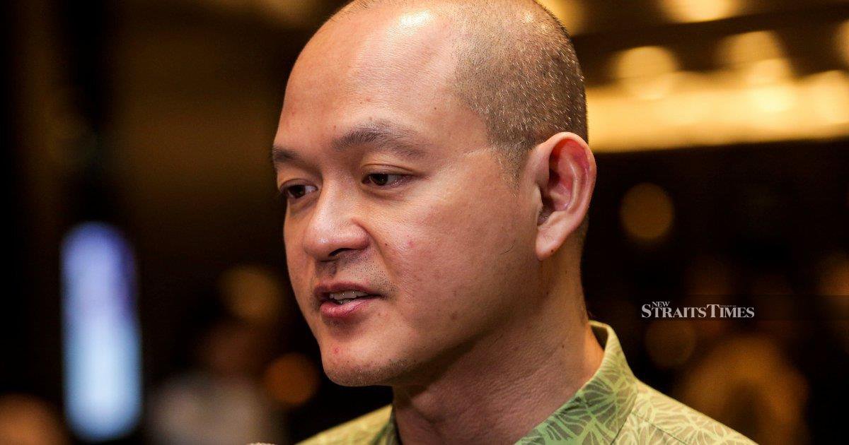 Former DAP Lawmaker Urges Party Delegates to Back Cabinet Exit