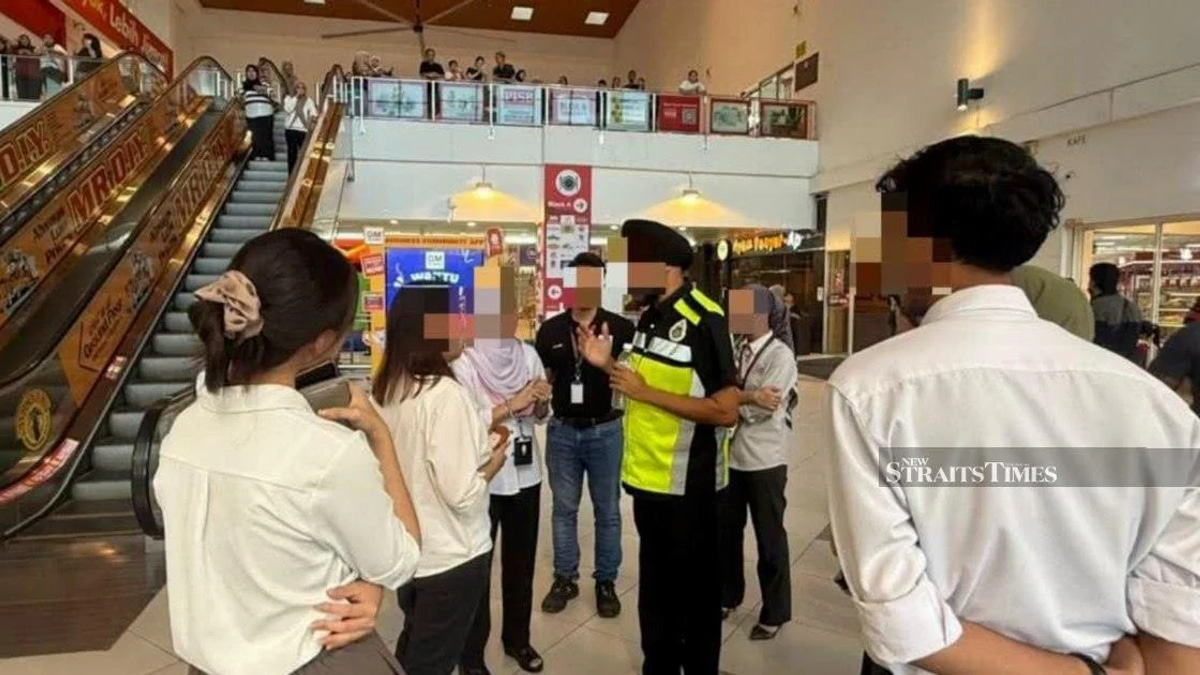 86 Undocumented Migrants Rounded Up in Klang Mall Immigration Raid
