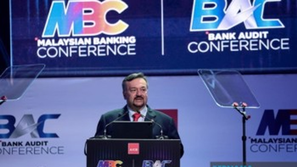 Malaysia's Finance Minister Calls for Human-Centred AI Strategy in Banking