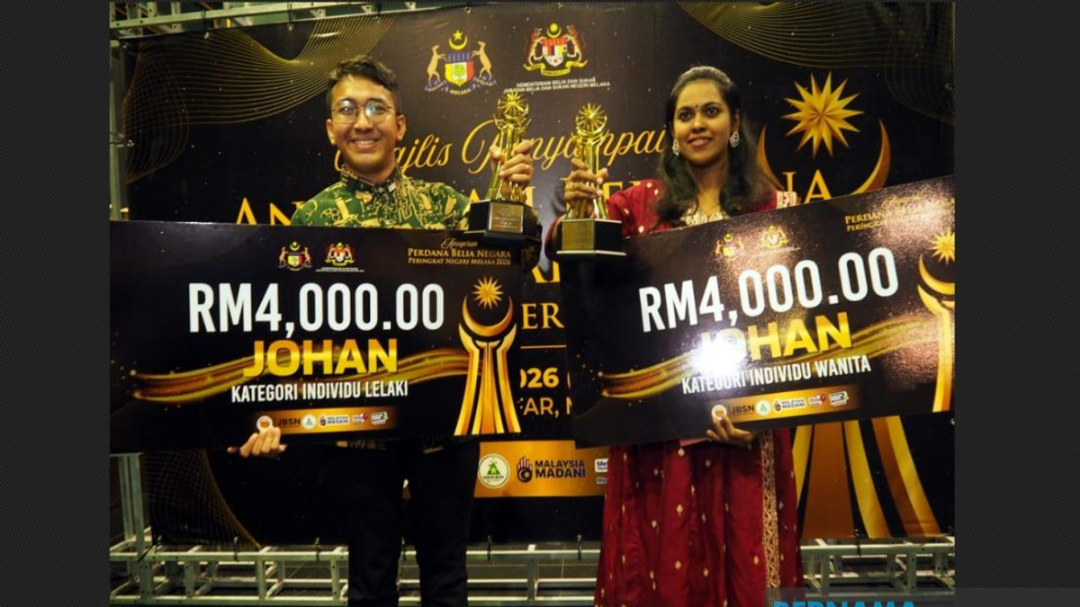 Young Syariah Lawyer and Educator Win Top Honours at Melaka Youth Awards