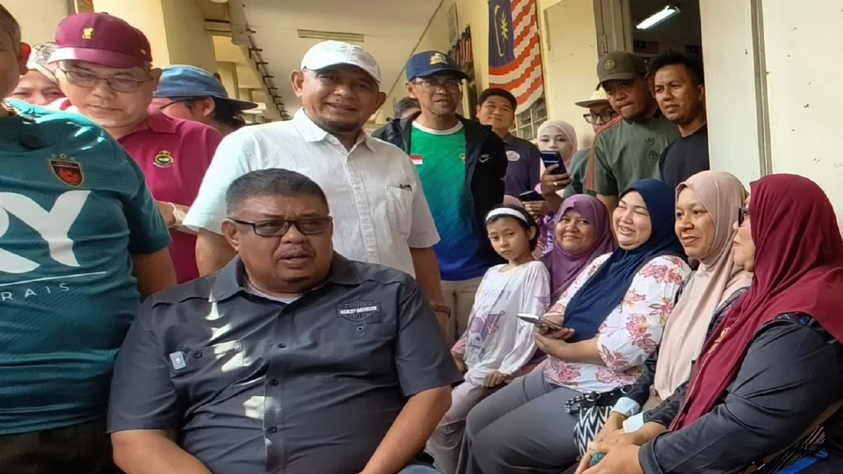 Melaka Chief Minister Urges Voters to Focus on BN's Development Record Over Divisive Politics