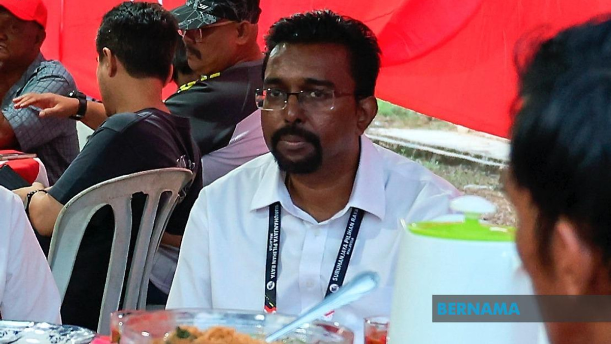 Manivanan Rolls Out 10-Point Plan for Jeram Padang Voters
