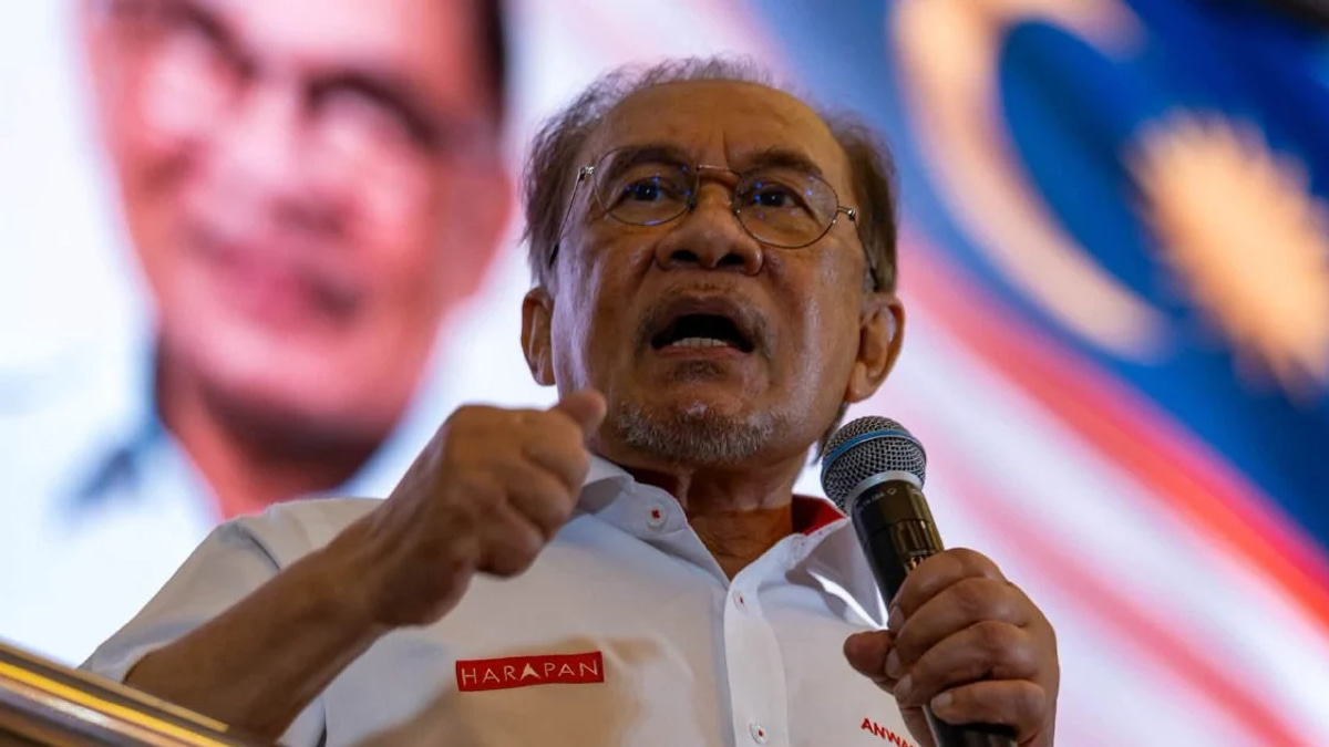 Anwar Rules Out Singapore's Role in Facilitating Johor Election Voting for Cross-Border Workers
