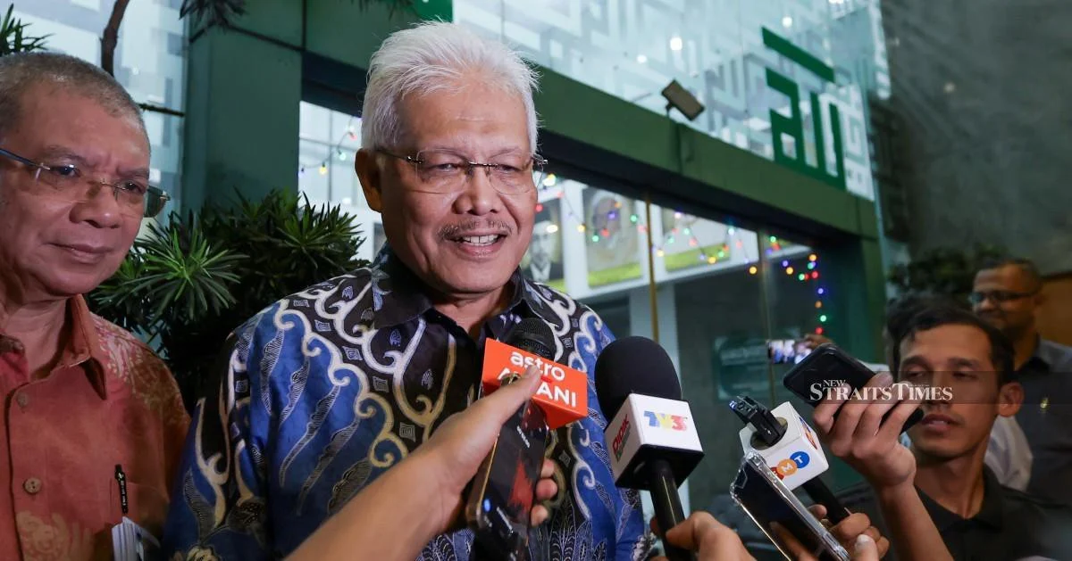 Hamzah to Reclaim Opposition Leader Role as Parliament Seating Plan Reshuffled