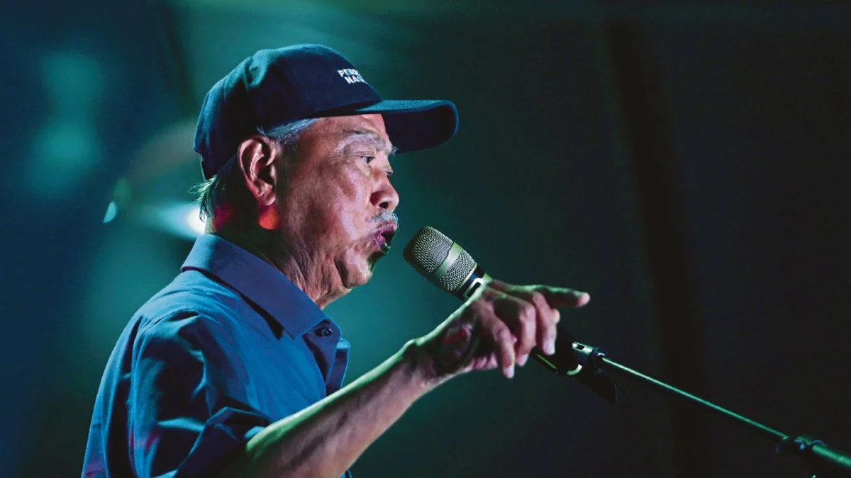 Unflustered by Ally's Snub, Muhyiddin Presses Ahead With Johor Campaign