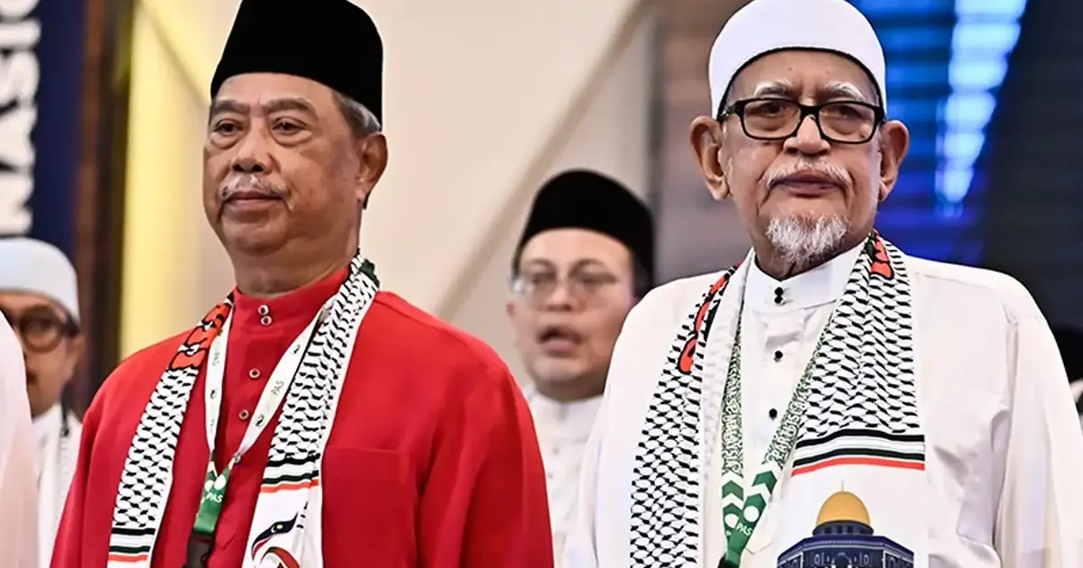 Muhyiddin Criticises PAS Over Secret Alliance Negotiations with BN
