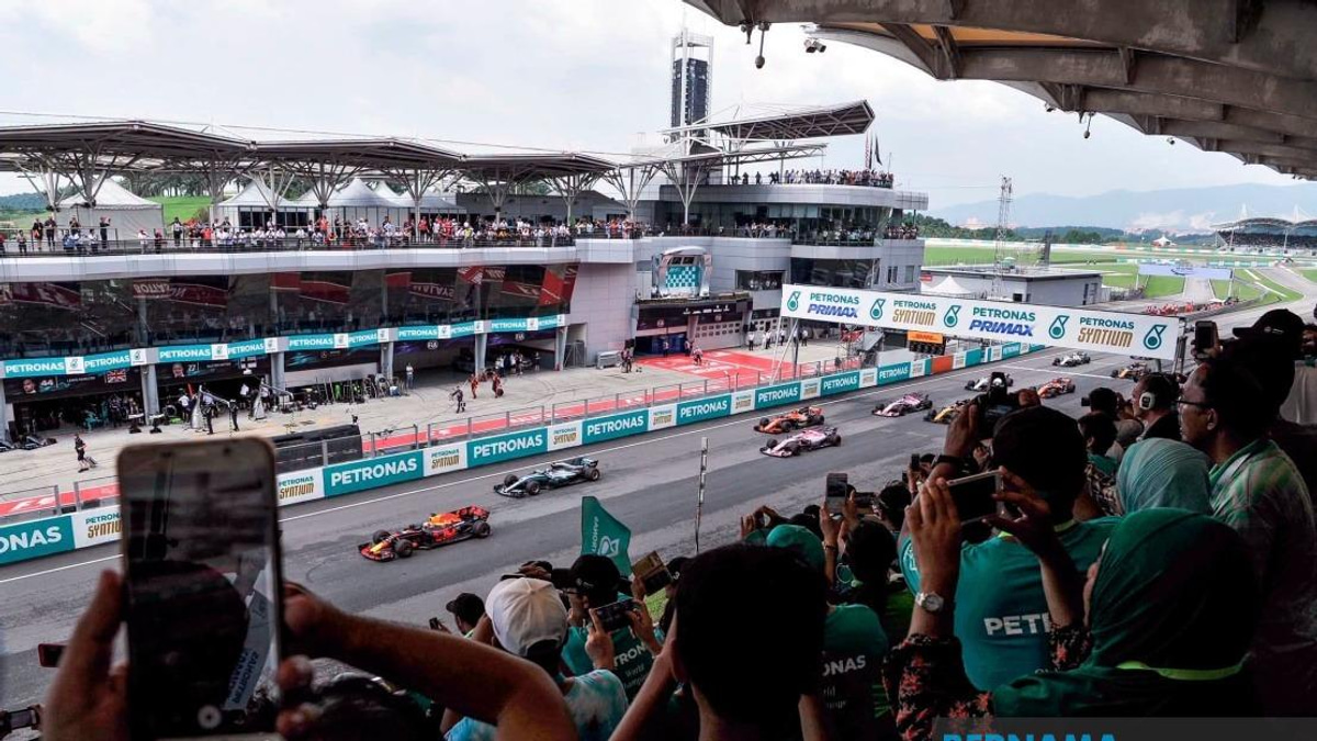 PM Anwar Unveils Affordable F1 Tickets for Malaysians as Bahrain Grand Prix Returns to Sepang
