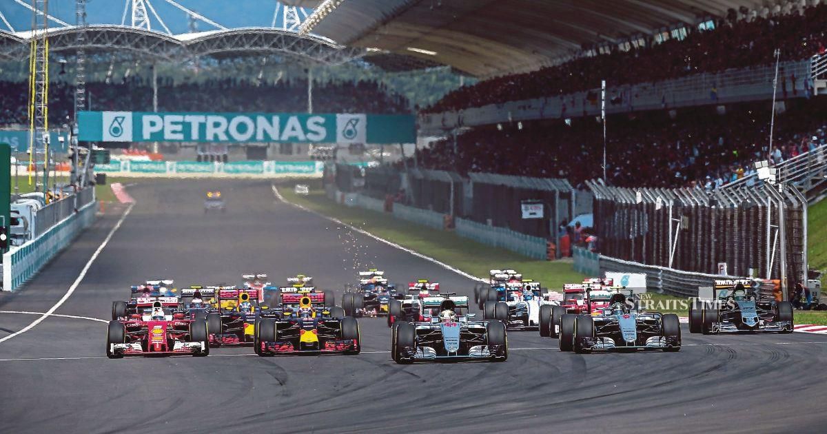 Prime Minister Anwar Launches Affordable F1 Spectator Programme as Formula 1 Readies for Sepang Return