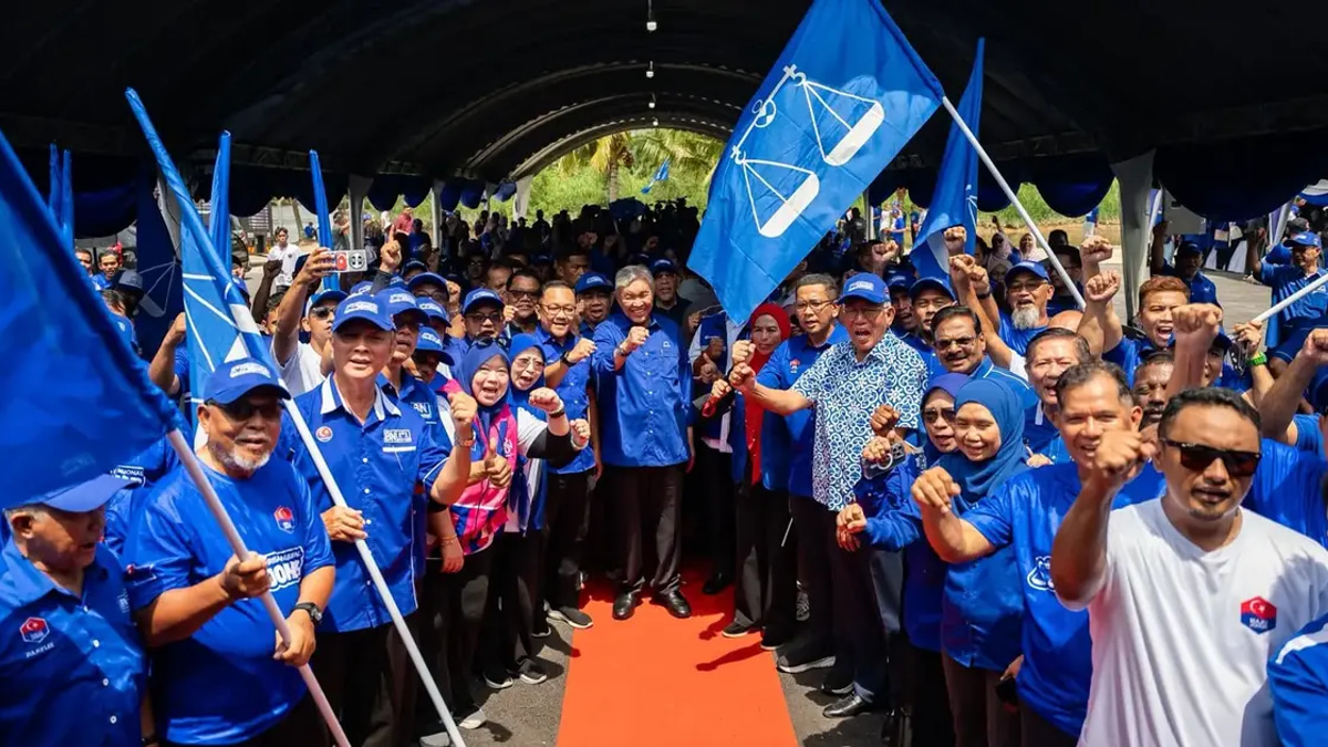 Zahid Banking on PAS Voter Support to Secure 56 Barisan Nasional Seats