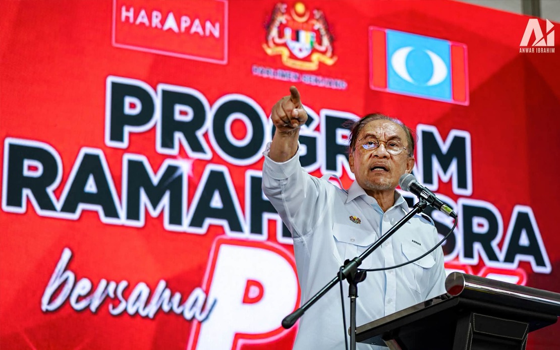 Anwar to Raise Durian Trade Access with China as Farmers Face Price Crisis
