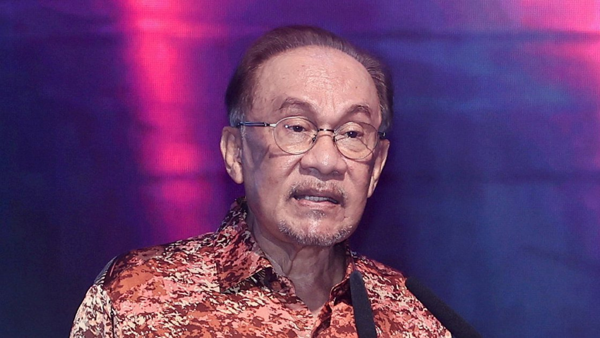 Anwar Condemns Israeli E1 Settlement Tender, Warning of Palestinian State Threat