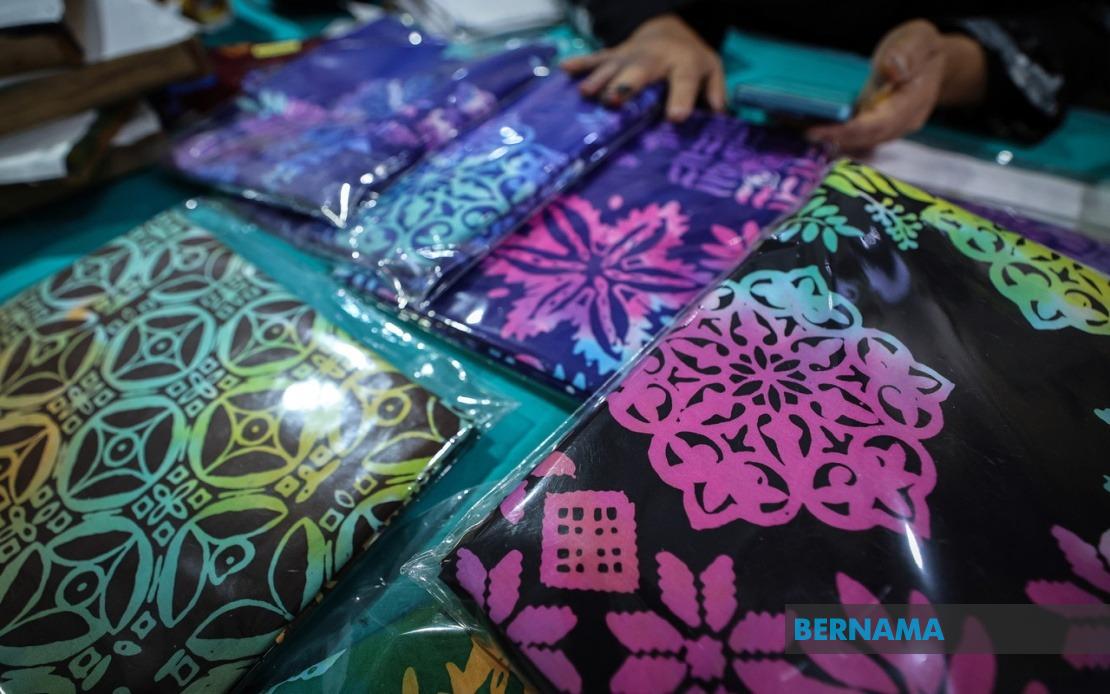 Johor Batik Establishes Regional Identity Through Heritage-Inspired Designs