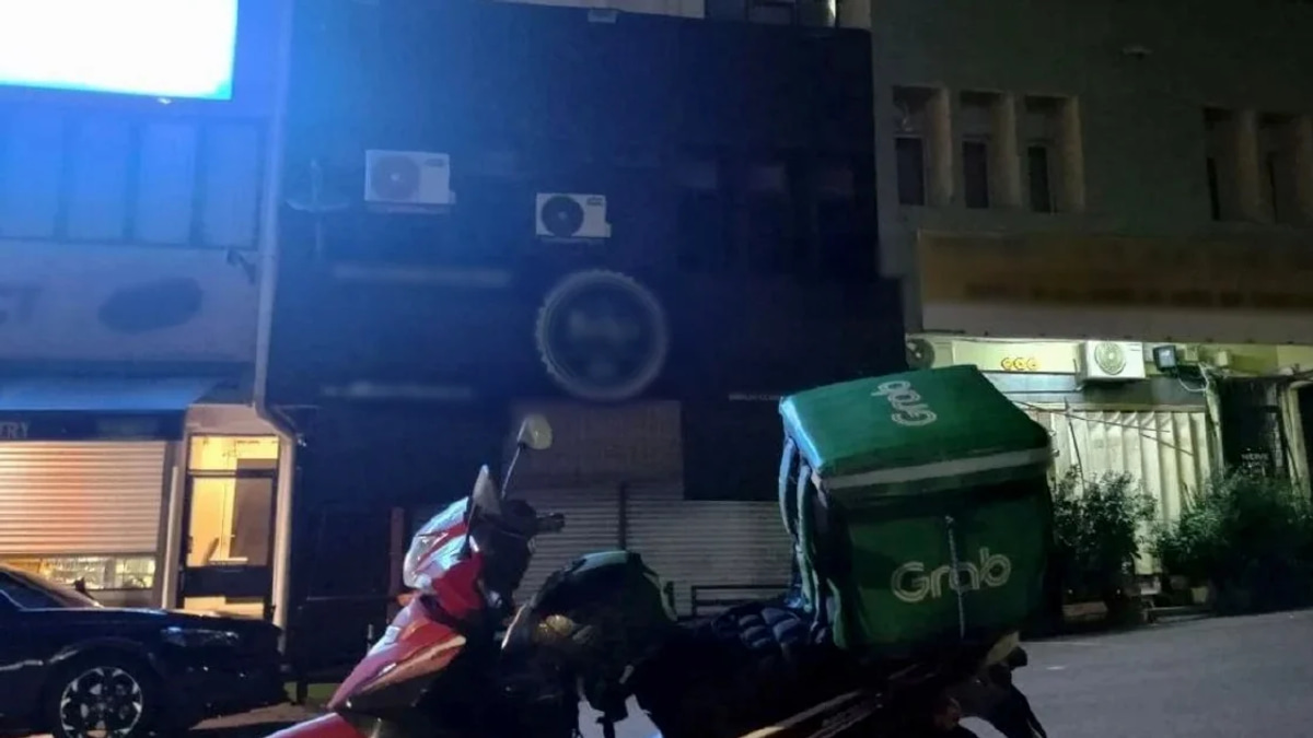 Man held after food delivery rider assaulted in Kelana Jaya