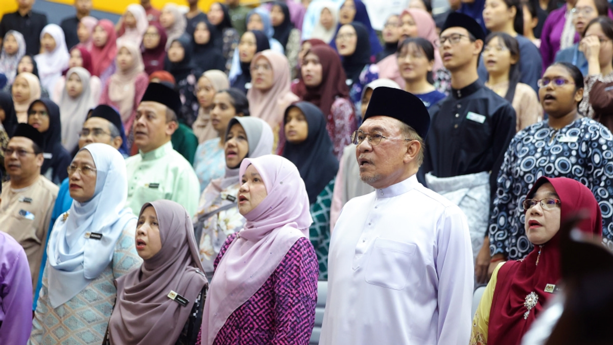 Anwar Identifies Resistance to Change as the Central Obstacle to Malaysia's Reform Agenda