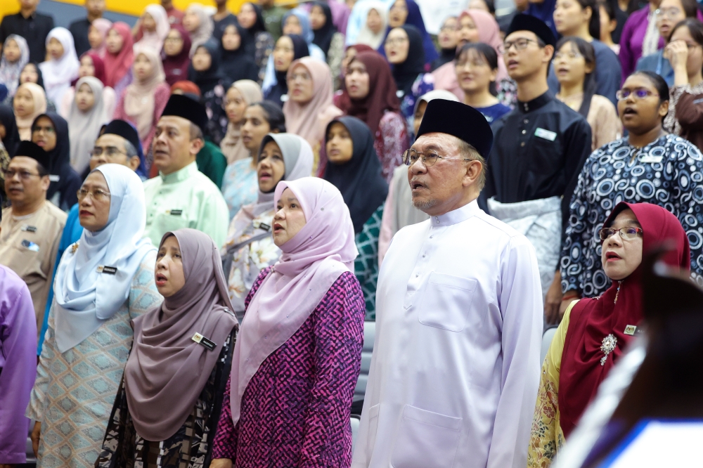 Anwar Identifies Resistance to Change as the Central Obstacle to Malaysia's Reform Agenda