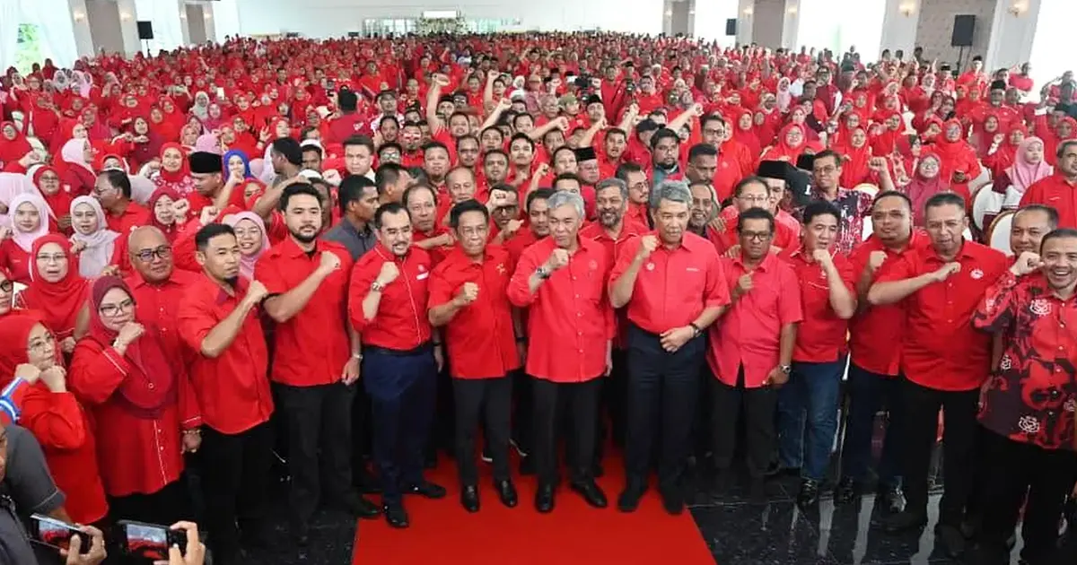 Zahid delegates Negeri Sembilan seat negotiations to Tok Mat ahead of state polls
