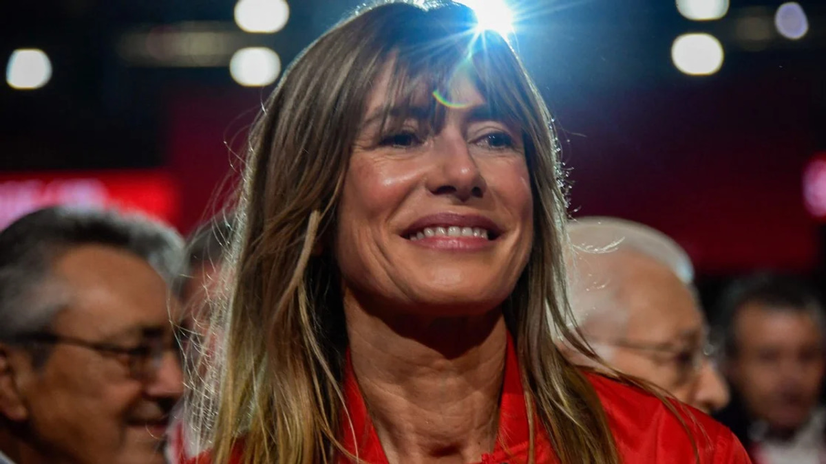 Spanish Court Bars PM's Wife from Travel as Corruption Trial Looms