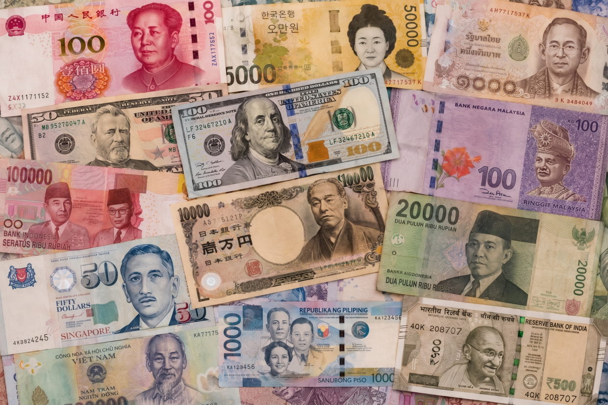 Asian Markets Reel From Gulf Tensions as Currency Weakness Spreads; Malaysia's Political Uncertainty Weighs on Ringgit