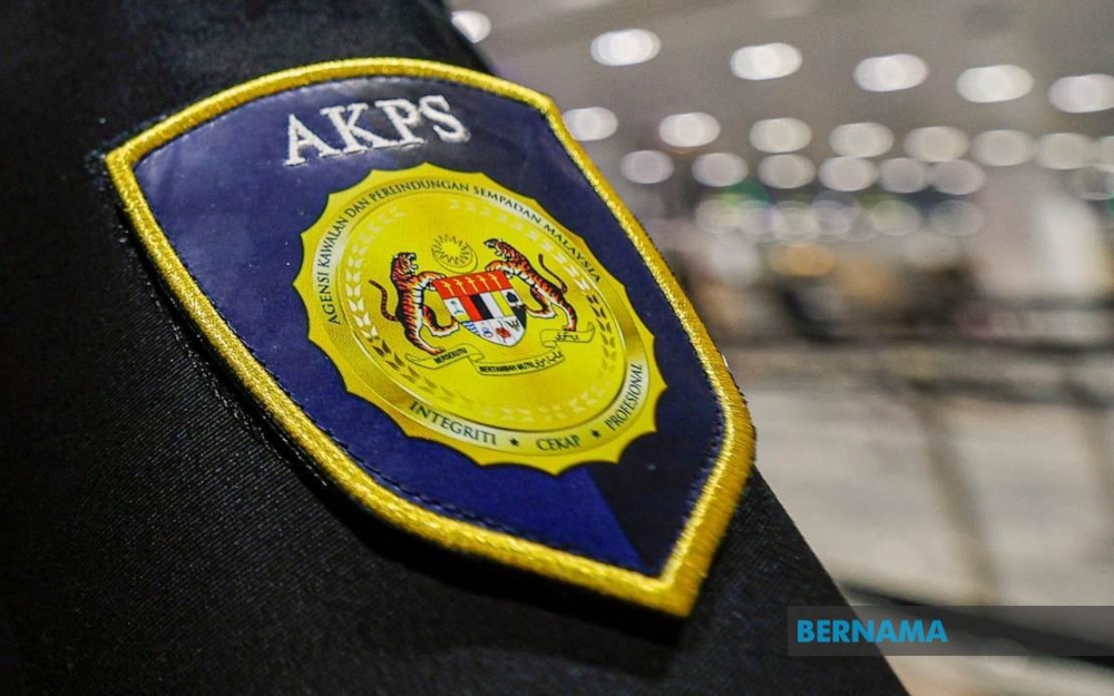 Border Agency Opens Probe Into Alleged Bribery of KLIA 2 Officer Through Digital Payment