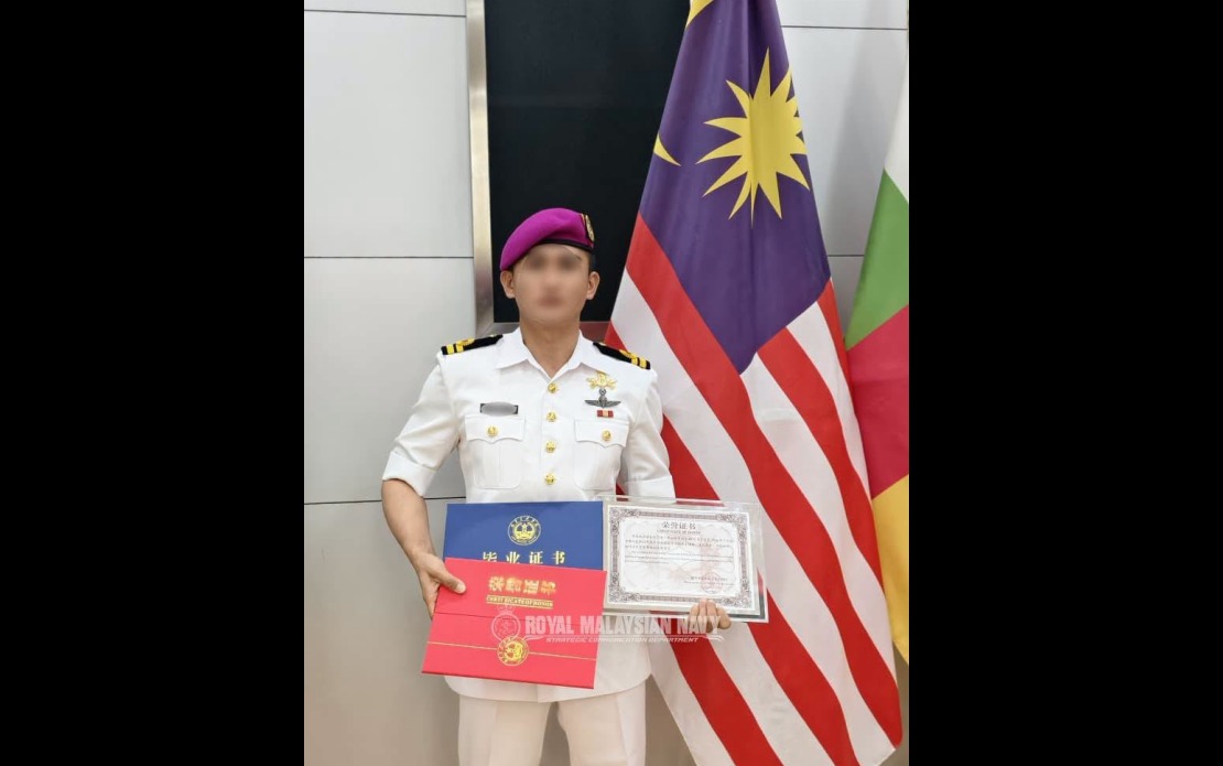Sultan Sharafuddin Praises PASKAL Officer's Top Performance at Chinese Military Academy