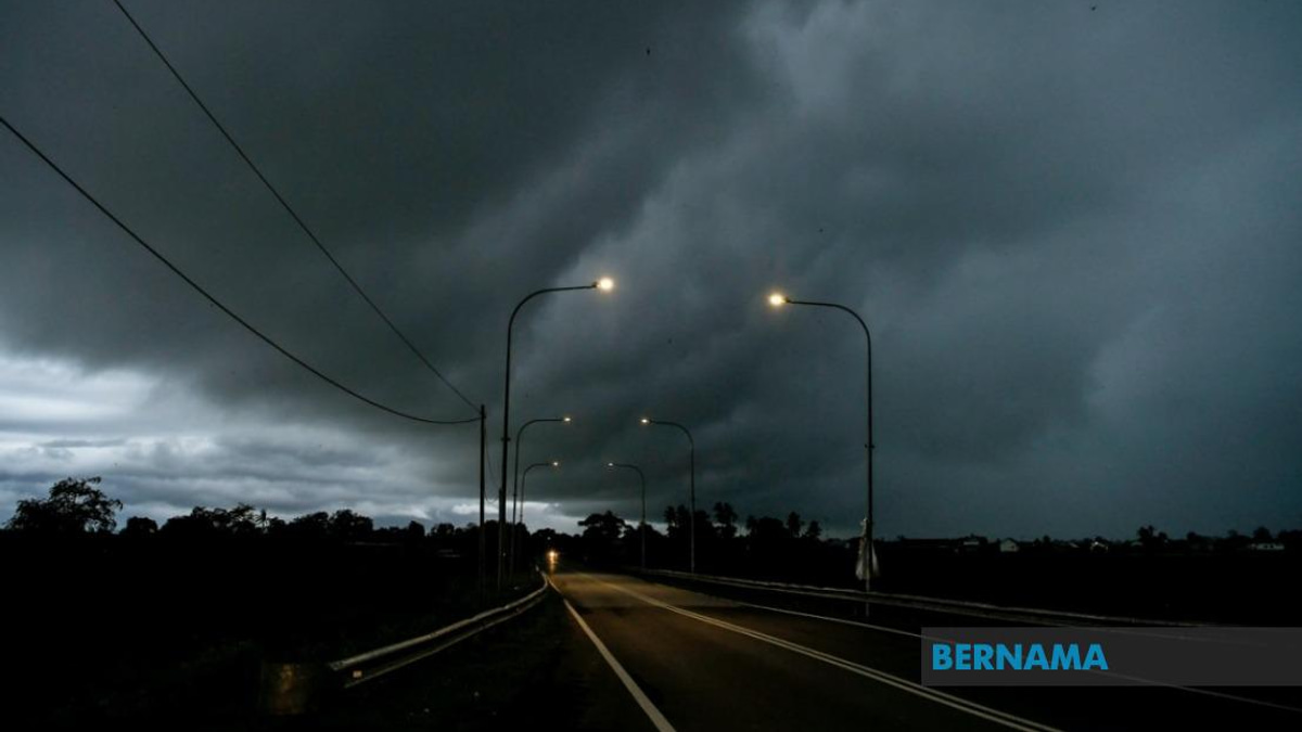 MetMalaysia Alerts Public to Severe Thunderstorms Across Peninsula and East Malaysia