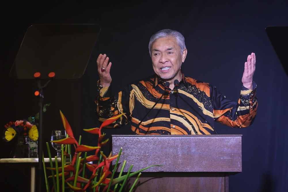 Zahid Claims Momentum for Federal Power After State Victories in Johor and Negeri Sembilan