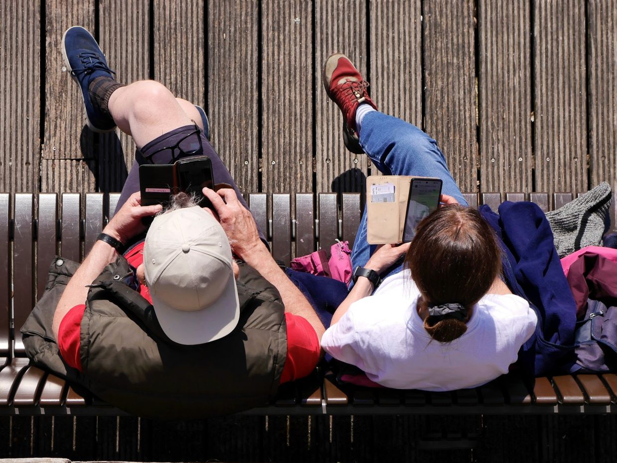 Parental phone distraction undermines child development, study warns