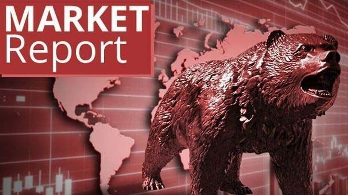 Malaysia's Blue-Chip Index Edges Lower as Banking and Plantation Stocks Face Selling Pressure