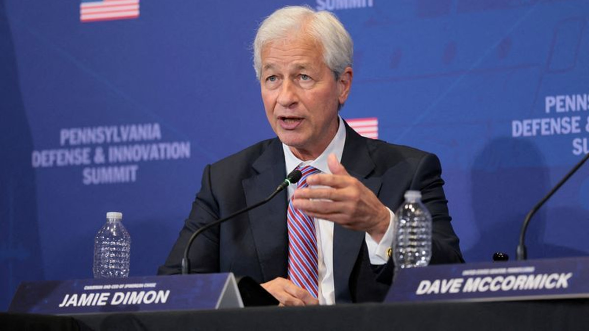 JPMorgan's Dimon mobilises US corporate leaders on AI safeguards for critical infrastructure