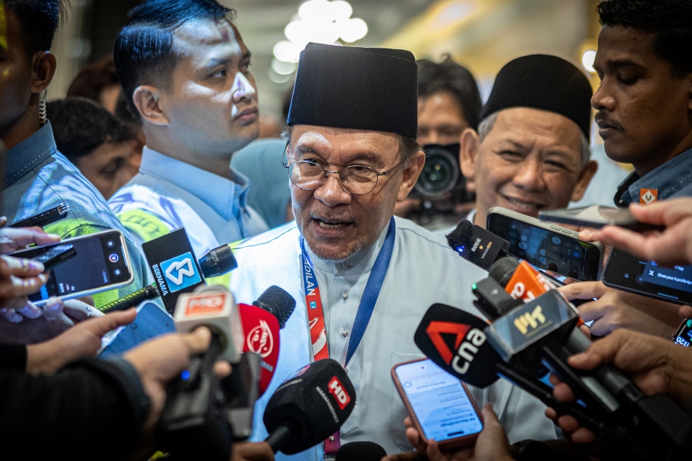 Anwar Rejects Claims of Coalition Tensions as He Charts Steady Course