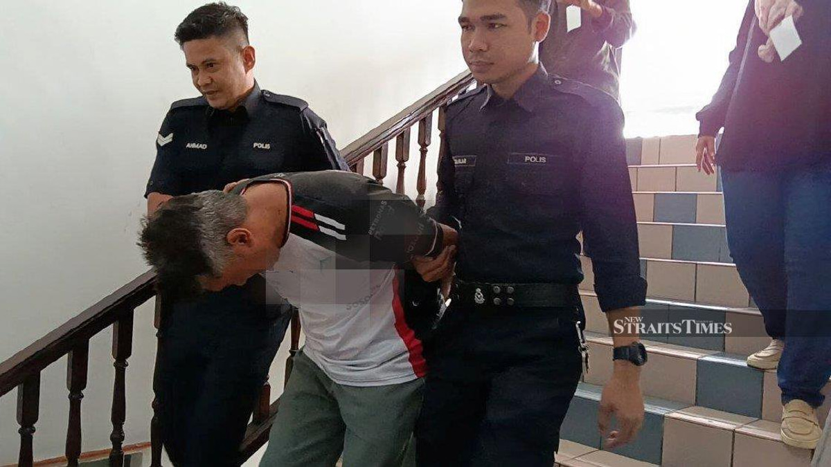 Keropok seller accused of using drone to smuggle tobacco into Sungai Udang Prison