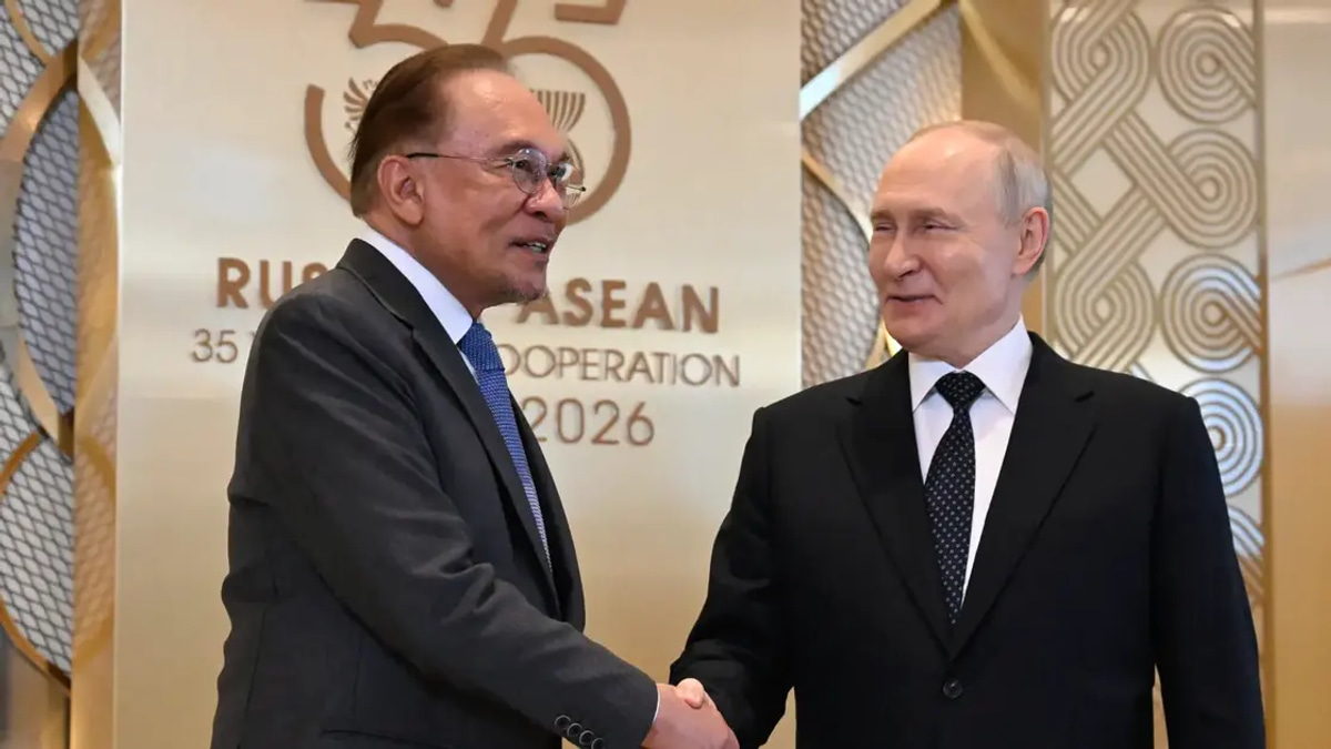 Russia Pledges Two Decades of Energy Supply to Malaysia Under Putin-Anwar Agreement