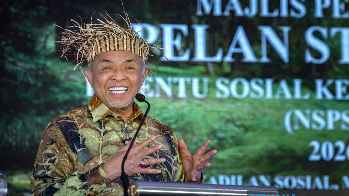 Ahmad Zahid Urges Prayers for Anwar's Recovery Following Minor Surgery