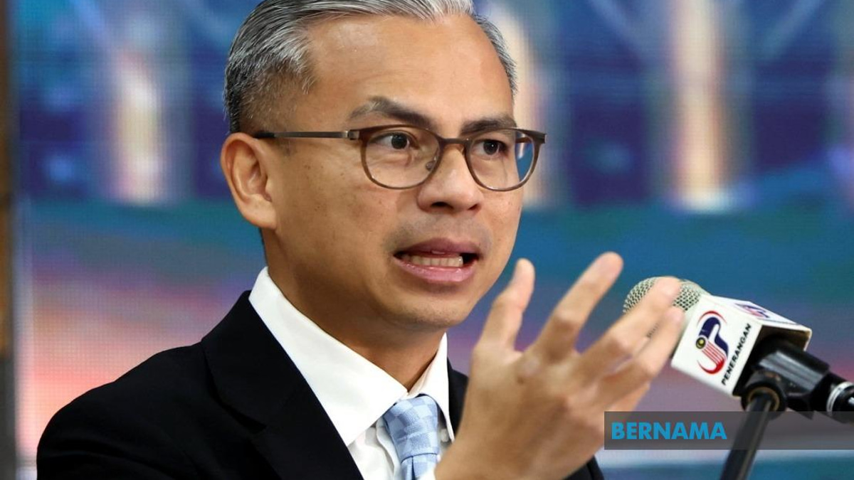 Fahmi Emphasises Accuracy and Clarity as Communications Ministry Priorities