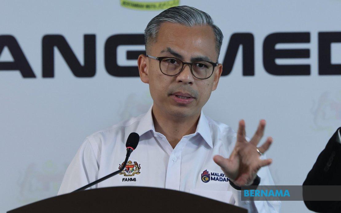 PM Orders Expedited Processing of 15,000 Foreign Worker Applications