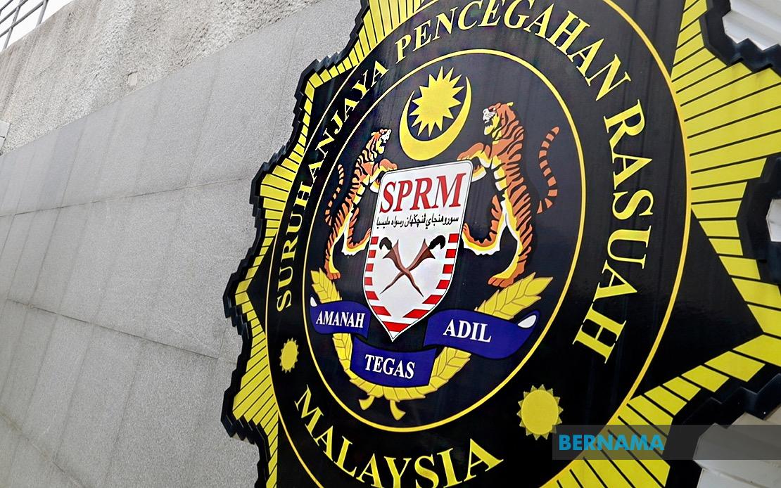 MACC Arrests 13 in RM2.5 Million Government Agency Bribery Scheme