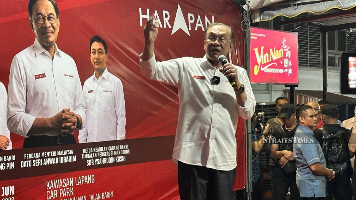 Malaysia's ties with major powers won't weaken national principles, says Anwar