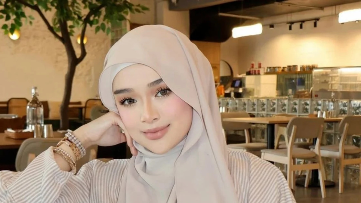 Marissa Dania Rejects Claims She Has Marginalised Her Mother Abby Abadi