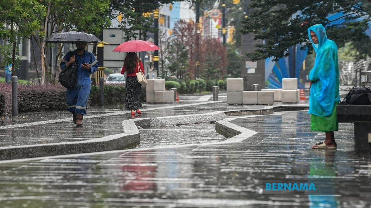 Johor Election Nomination Day Faces Wet Weather Challenge Across Seven Districts