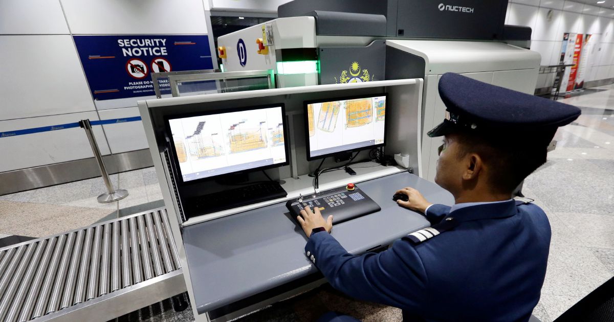 KLIA Screening Bottleneck Rooted in Procedure Gaps, Not Equipment Failures, Says Saifuddin