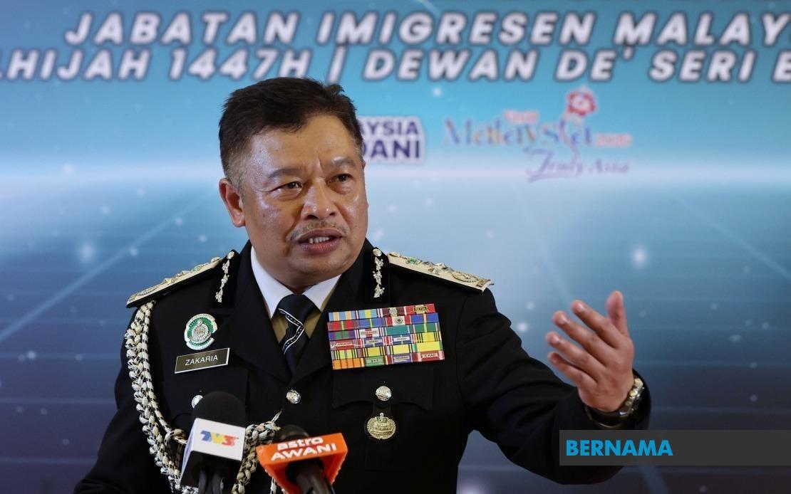 Only Two Airlines Report Problems Processing Malaysian Passports Valid Over 10 Years