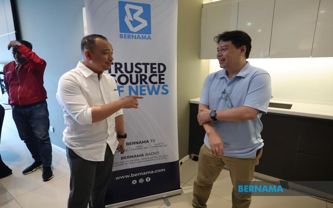 Maszlee Malik Takes the Myvi Challenge to Understand Voter Concerns on Roads