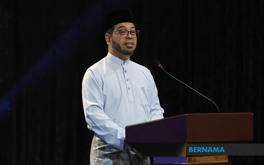 Muslims must set aside differences to strengthen ummah unity, says Zulkifli