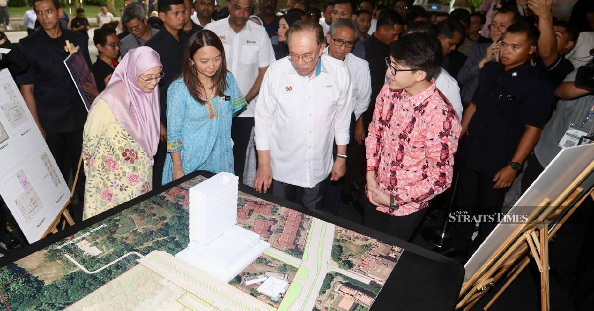 Anwar Says Urban Poor Rights Upheld as Government Backs Bukit Kiara Development
