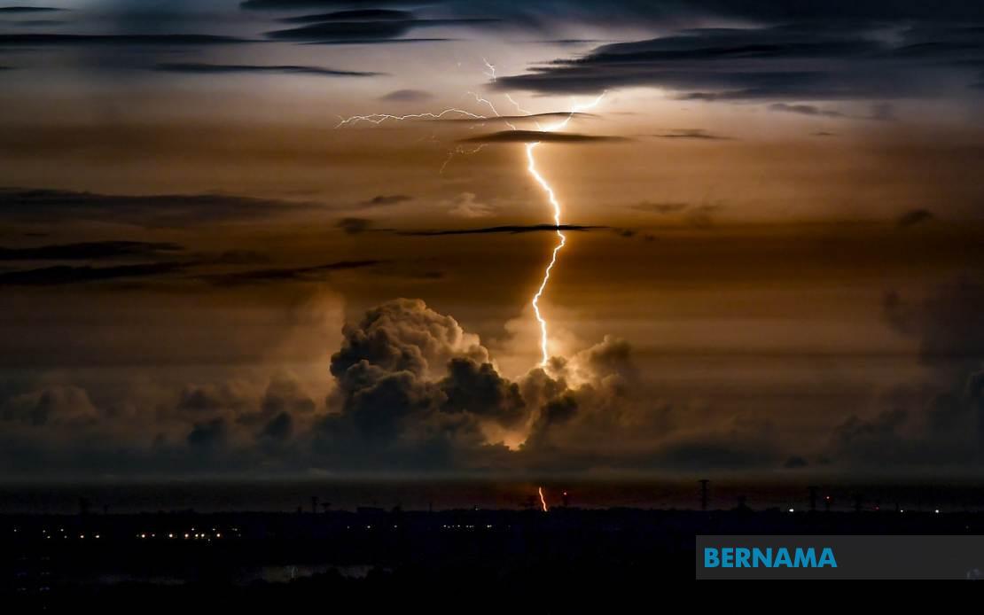 Severe Weather Alert Issued for Four States as Thunderstorms Lash Northern and East Malaysian Regions