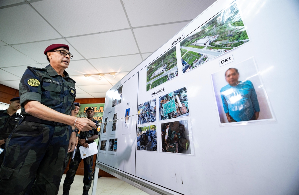 GOF Busts Major E-Waste Smuggling Ring in Ipoh, Recovers RM9.39 Million in Contraband