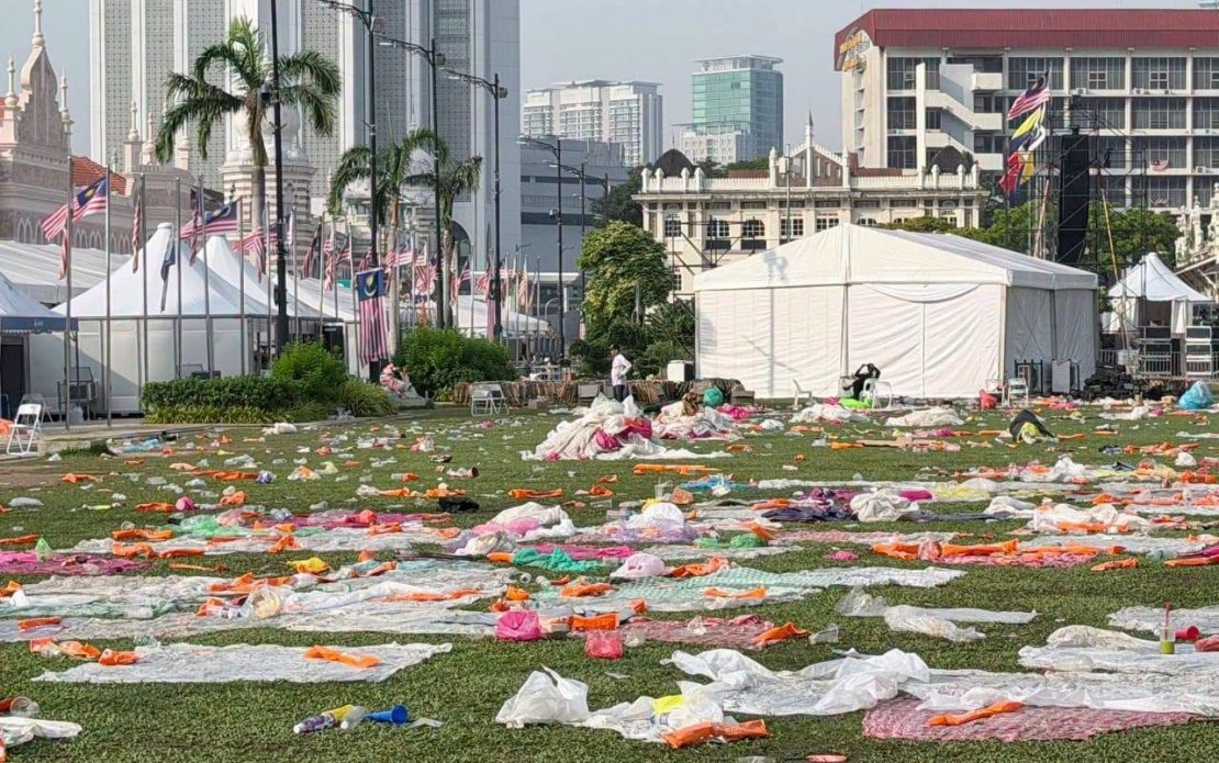 DBKL Launches Cleanup at Dataran Merdeka Following World Cup Final Viewing