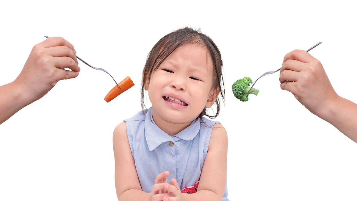 When Picky Eating Becomes a Problem: A Paediatrician's Guide for Malaysian Parents
