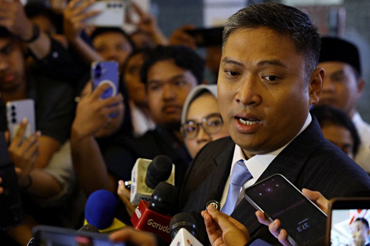 Prabowo's Free Meals Programme Faces Fresh Crisis as Agency Head Quits Over Health Stress